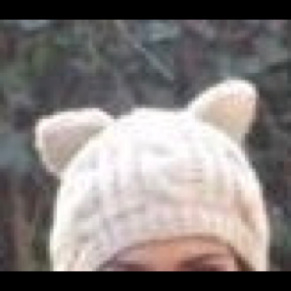 Knit beanie with cute ears - Picture 5 of 5